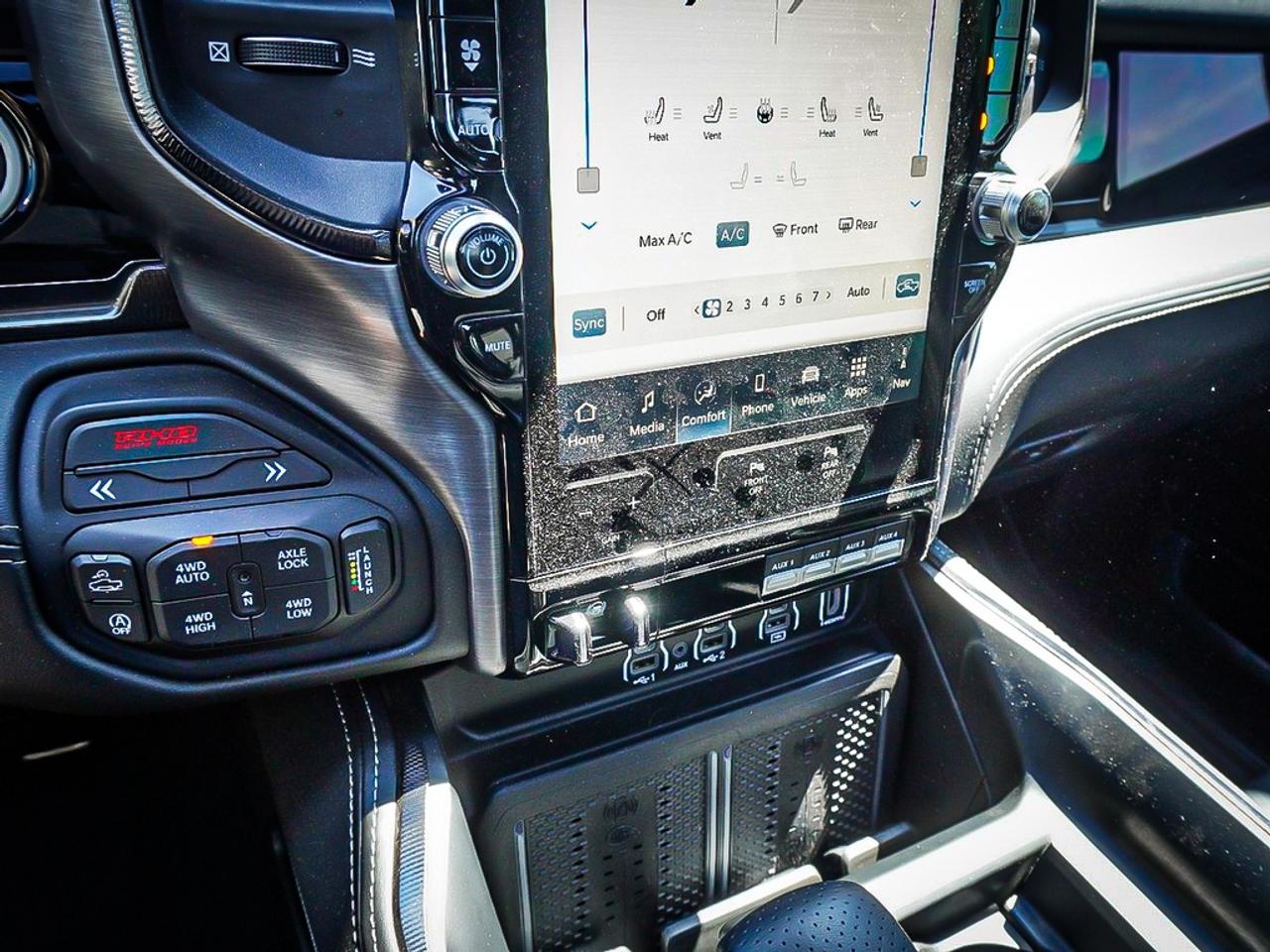 2025 RAM 1500  Photo