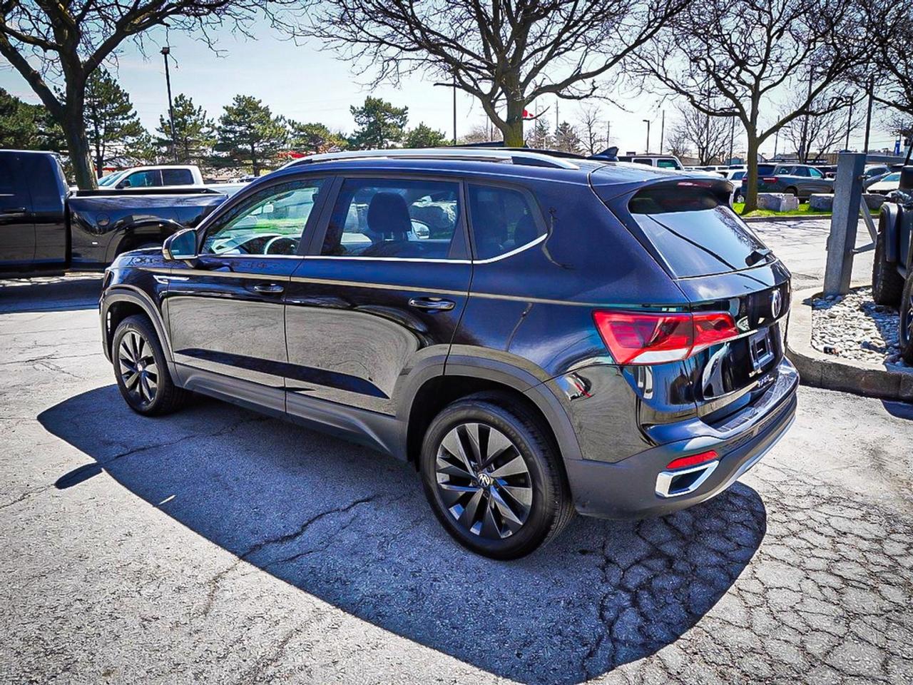 2024 Volkswagen Taos  Photo