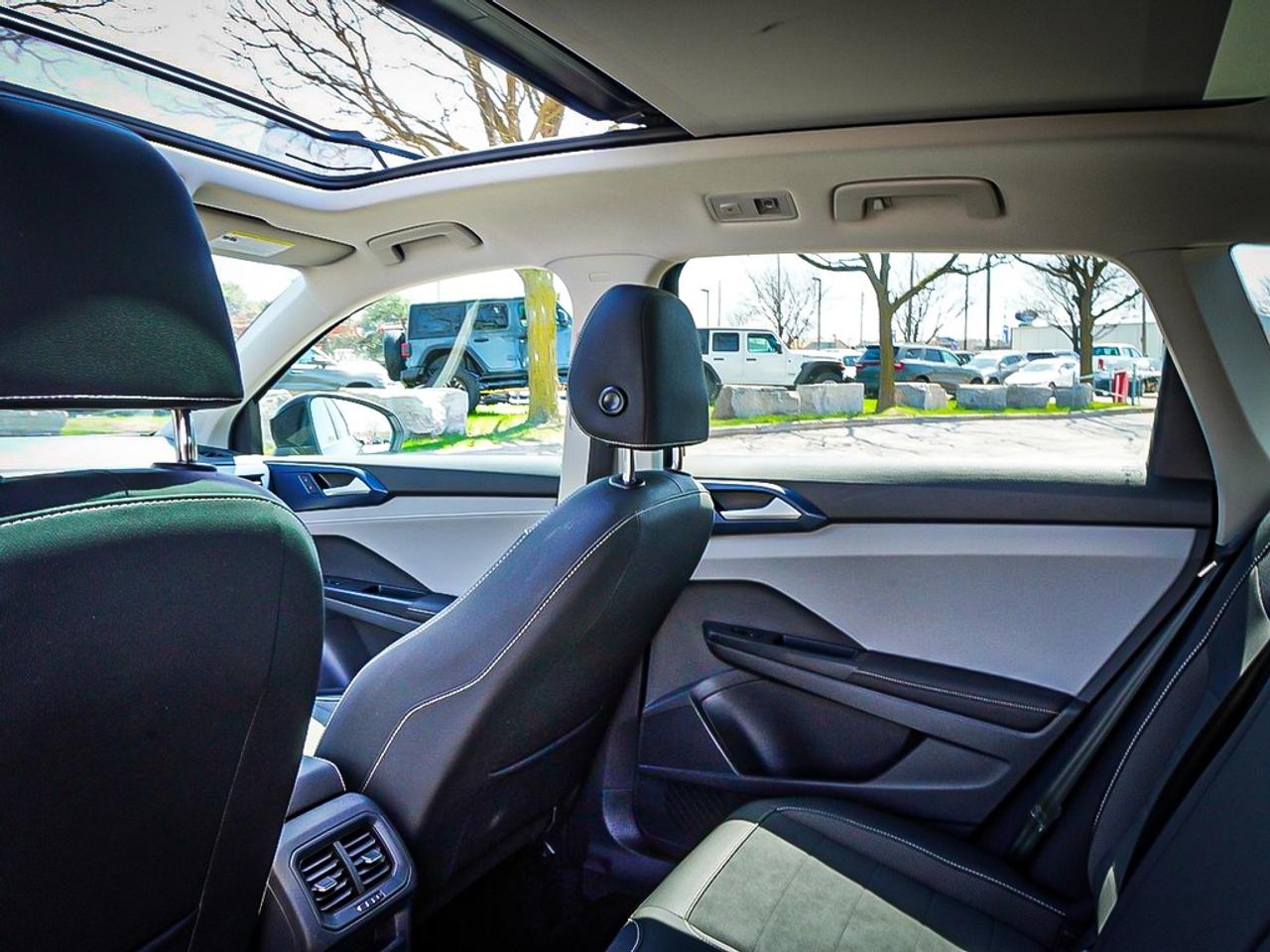 2024 Volkswagen Taos  Photo