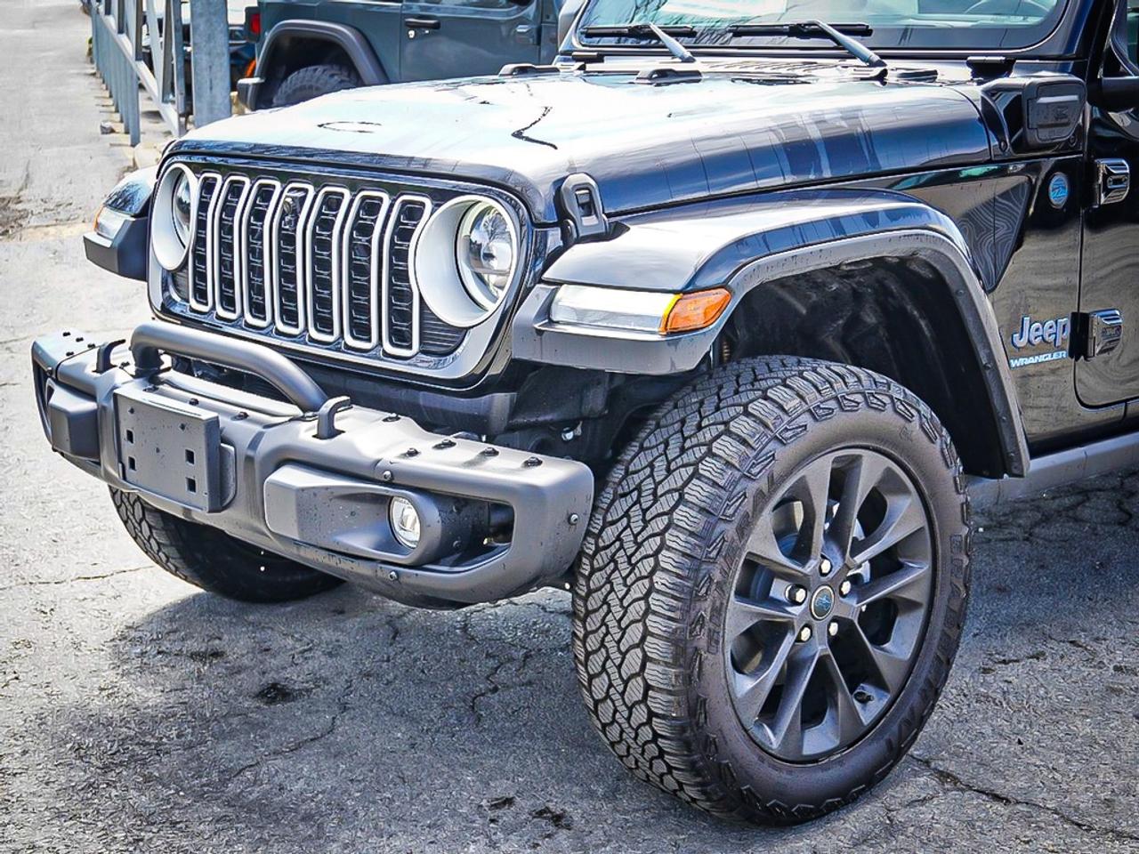 2025 Jeep Wrangler 4xe  Photo4
