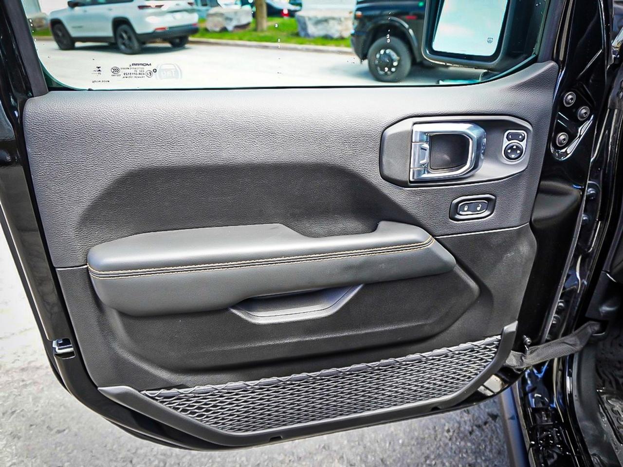 2025 Jeep Wrangler 4xe  Photo