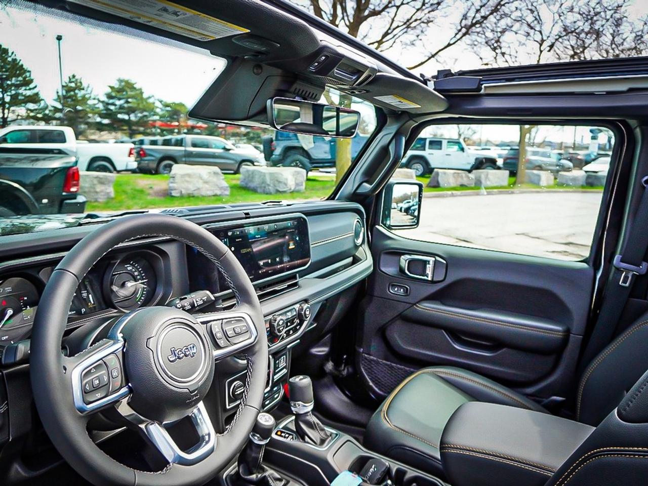 2025 Jeep Wrangler 4xe  Photo