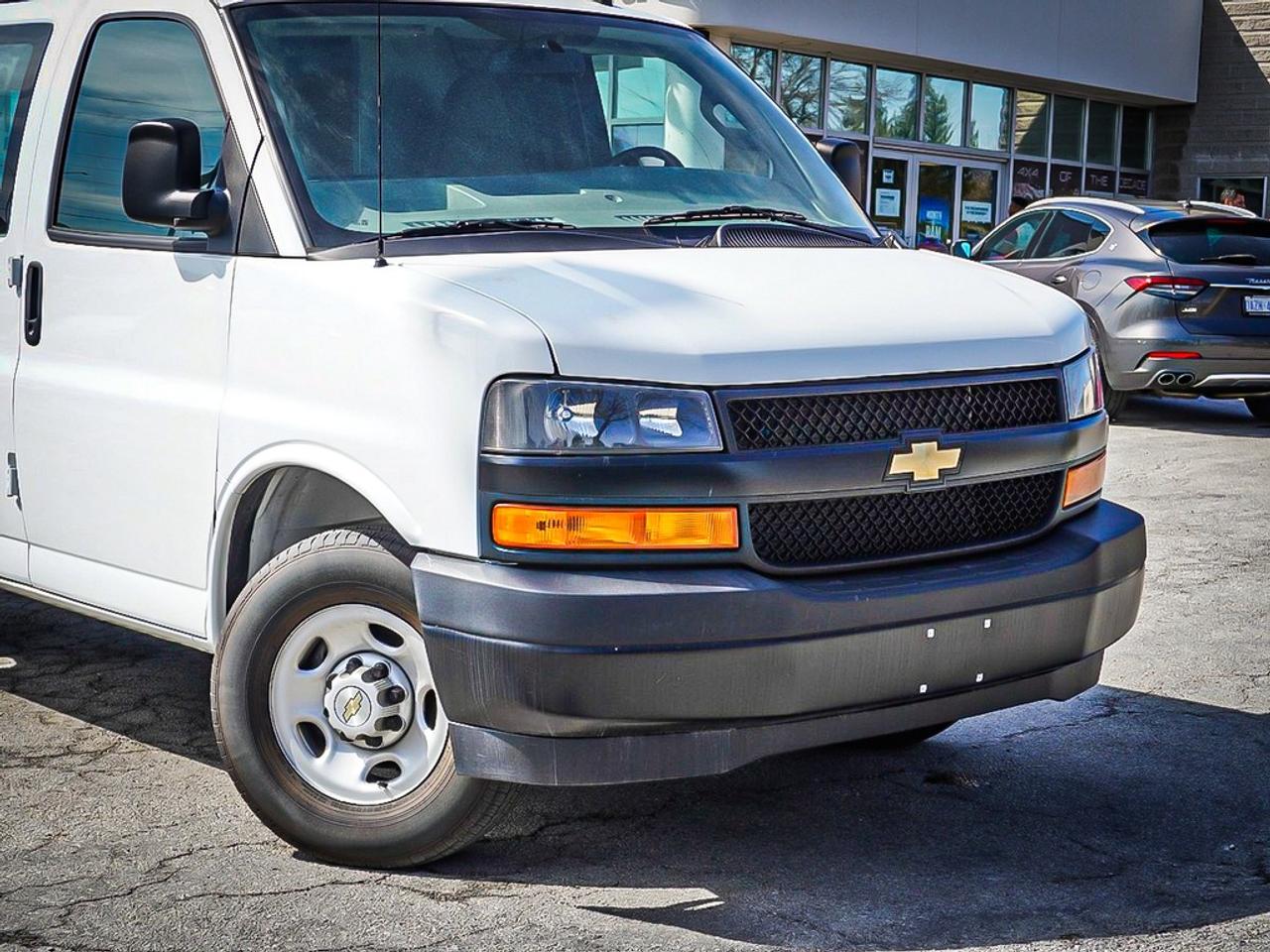 2023 Chevrolet Express  Photo