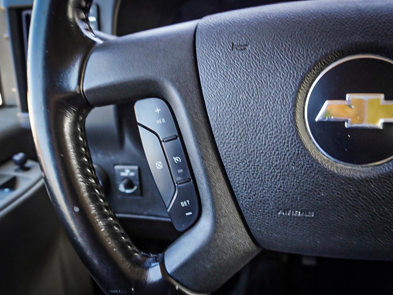 2023 Chevrolet Express  Photo