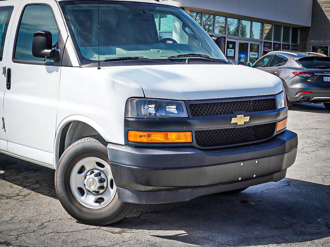 2023 Chevrolet Express 2500  Photo1