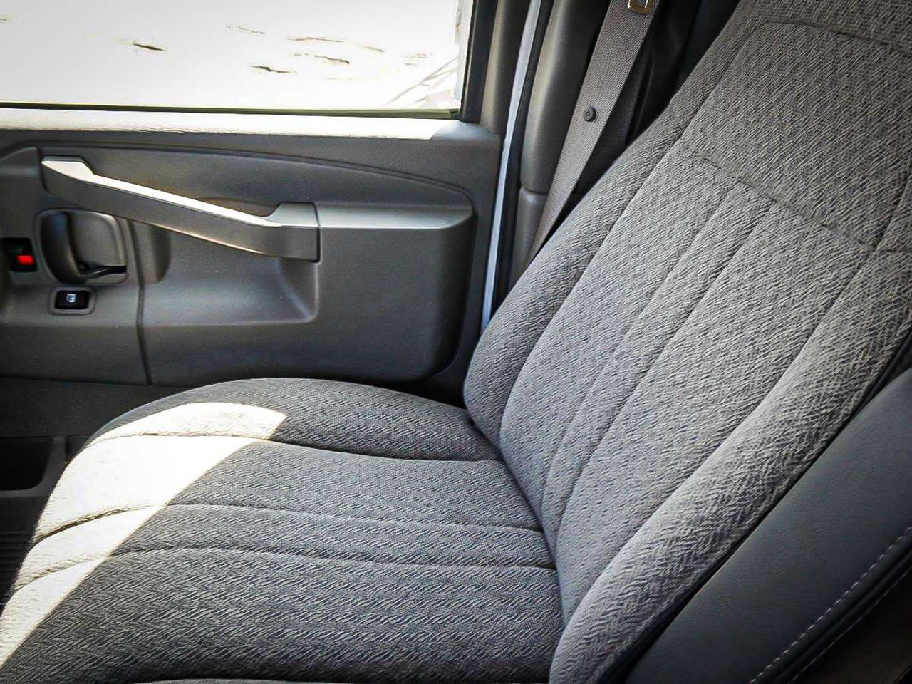 2023 Chevrolet Express 2500  Photo
