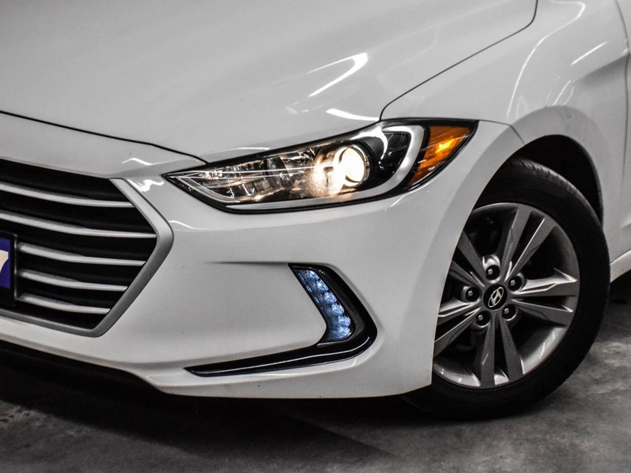 2017 Hyundai Elantra  Photo2