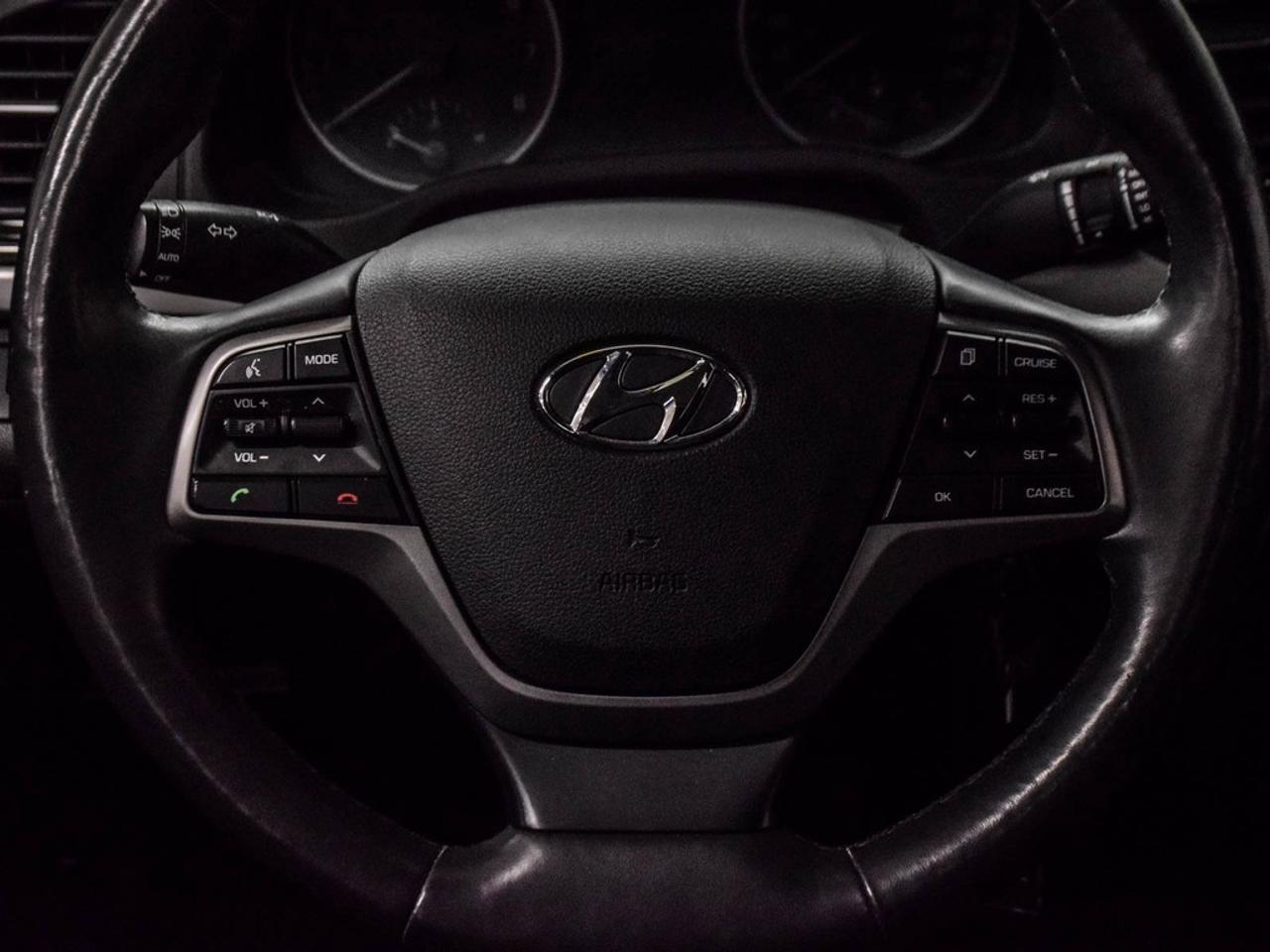 2017 Hyundai Elantra  Photo