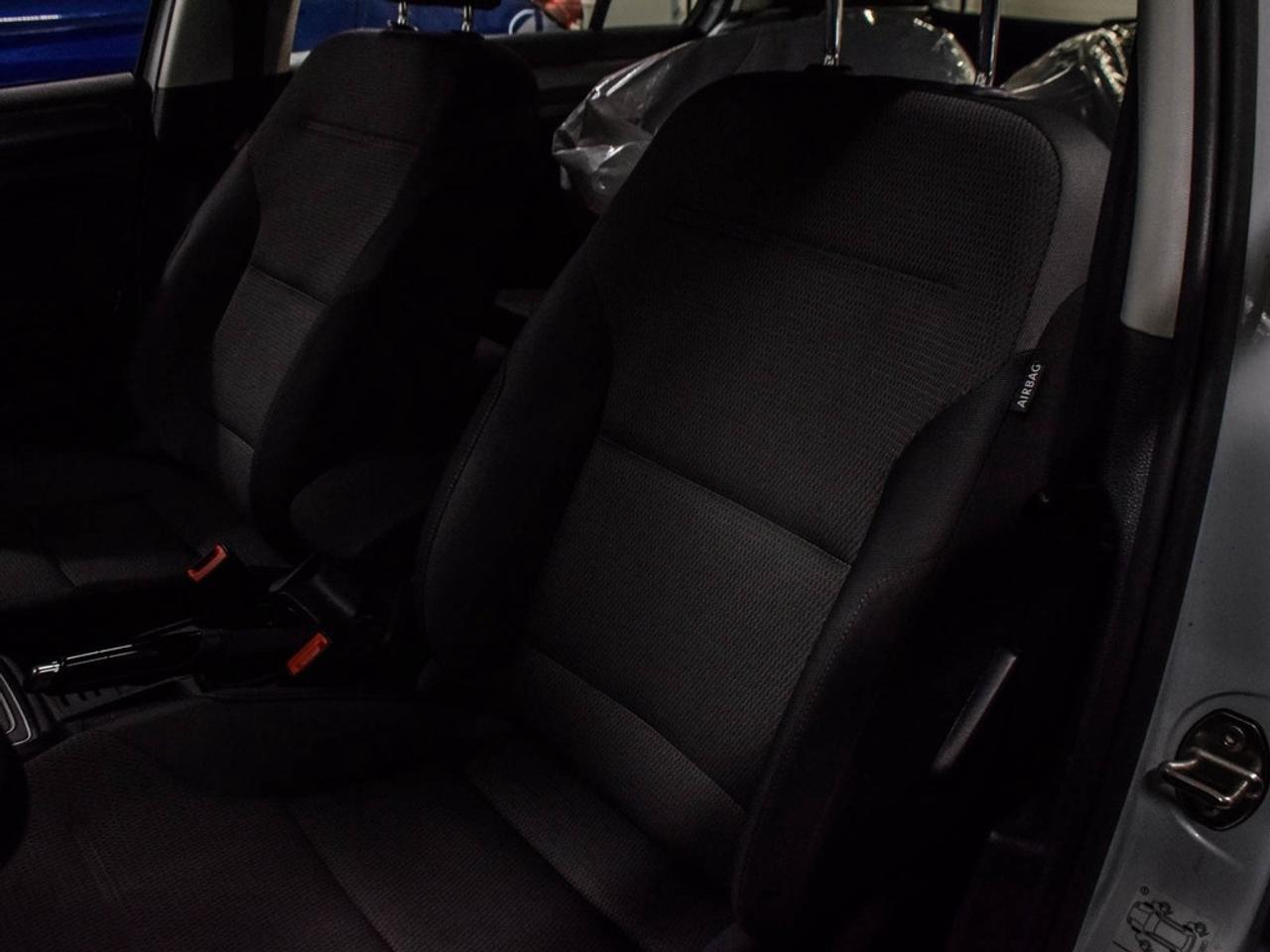 2019 Volkswagen Golf  Photo