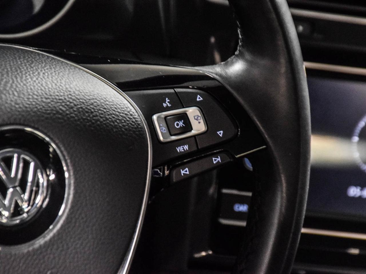 2019 Volkswagen Golf  Photo