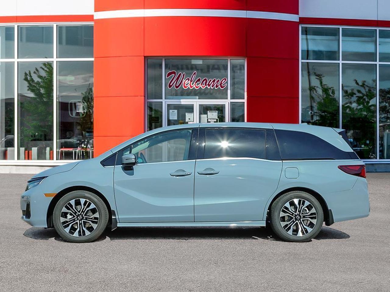 2026 Honda Odyssey Touring Passenger Van Photo2