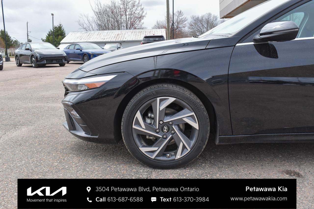 2025 Hyundai Elantra Luxury 4dr Sedan Photo2