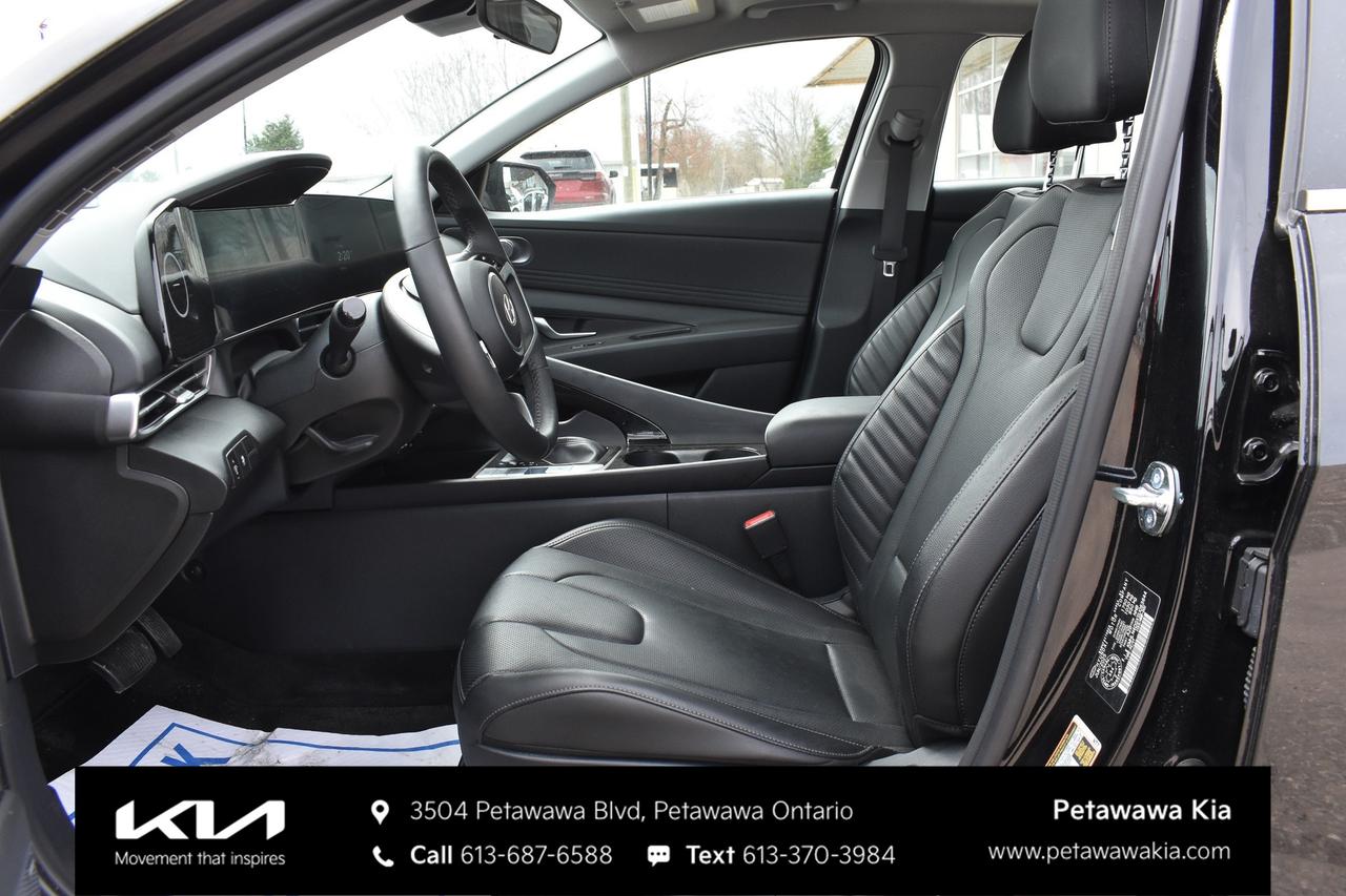 2025 Hyundai Elantra Luxury 4dr Sedan Photo