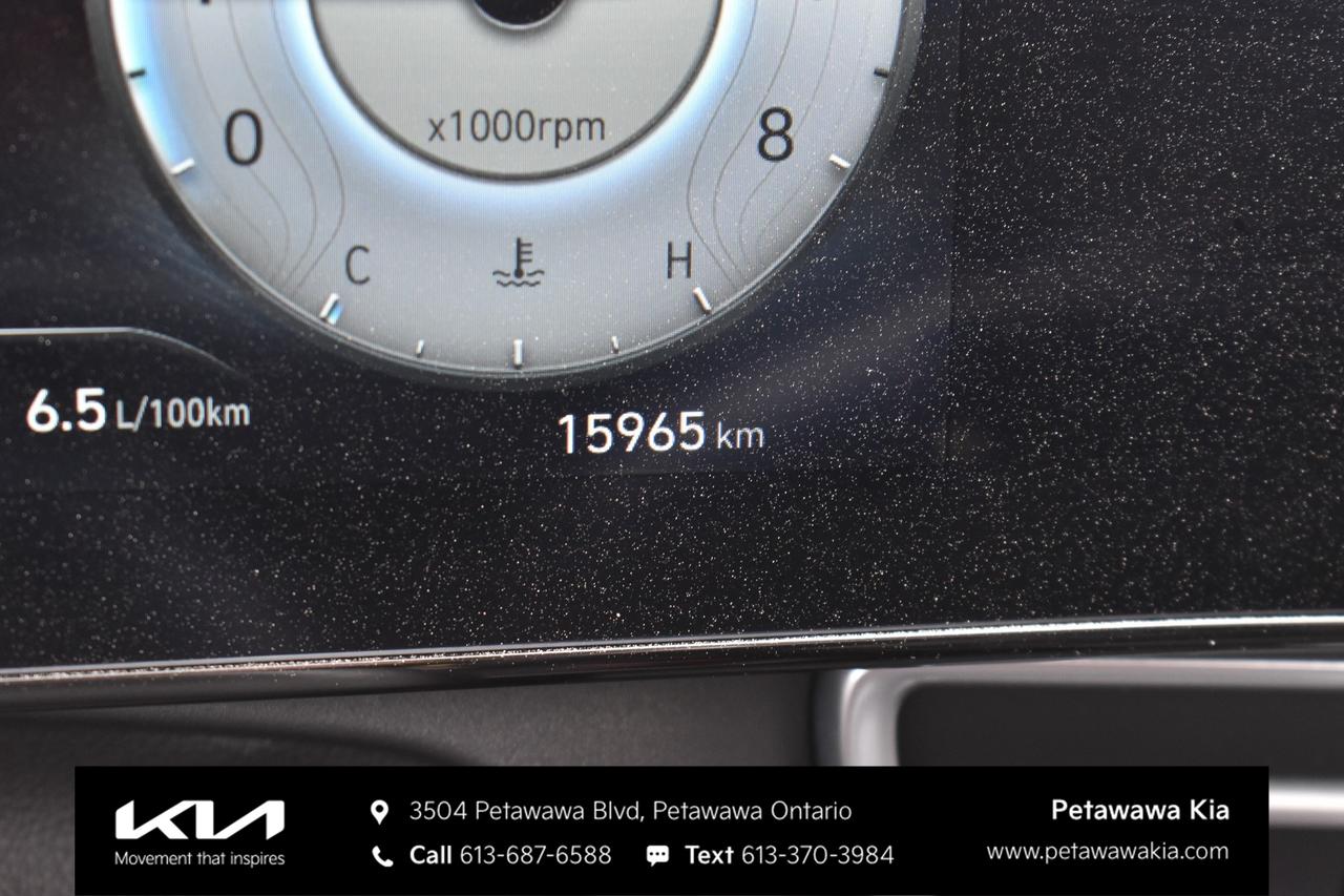 2025 Hyundai Elantra Luxury 4dr Sedan Photo