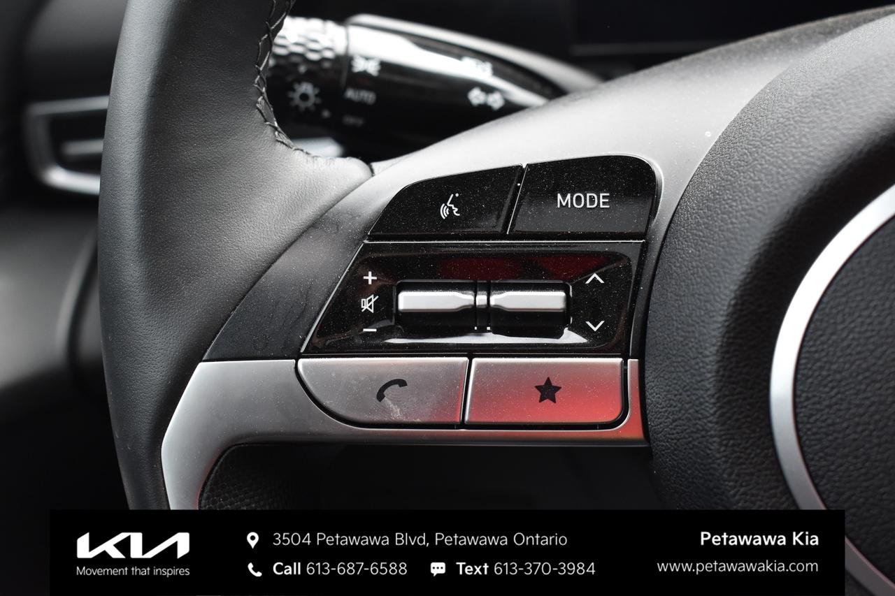 2025 Hyundai Elantra Luxury 4dr Sedan Photo