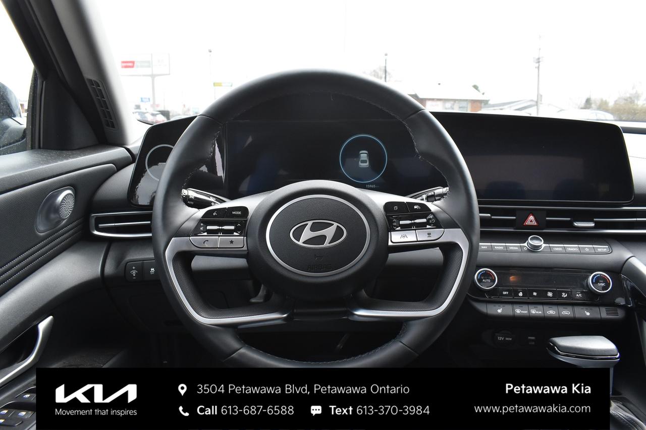 2025 Hyundai Elantra Luxury 4dr Sedan Photo