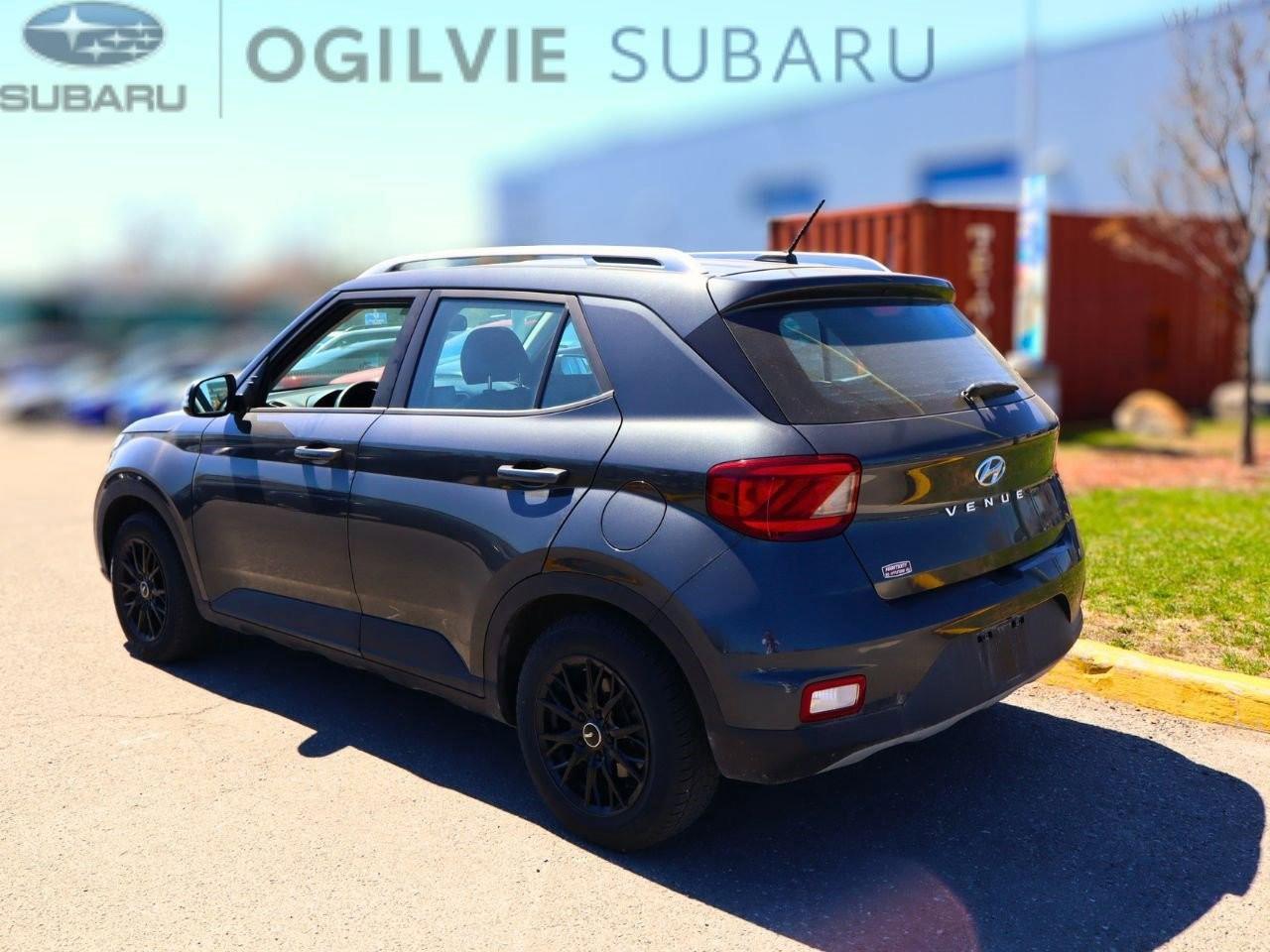 2023 Hyundai Venue Ultimate w/Black Interior 4dr Front-Wheel Drive Photo