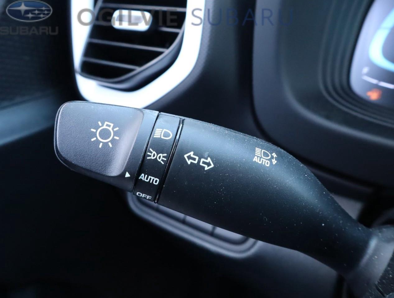 2023 Hyundai Venue Ultimate w/Black Interior 4dr Front-Wheel Drive Photo