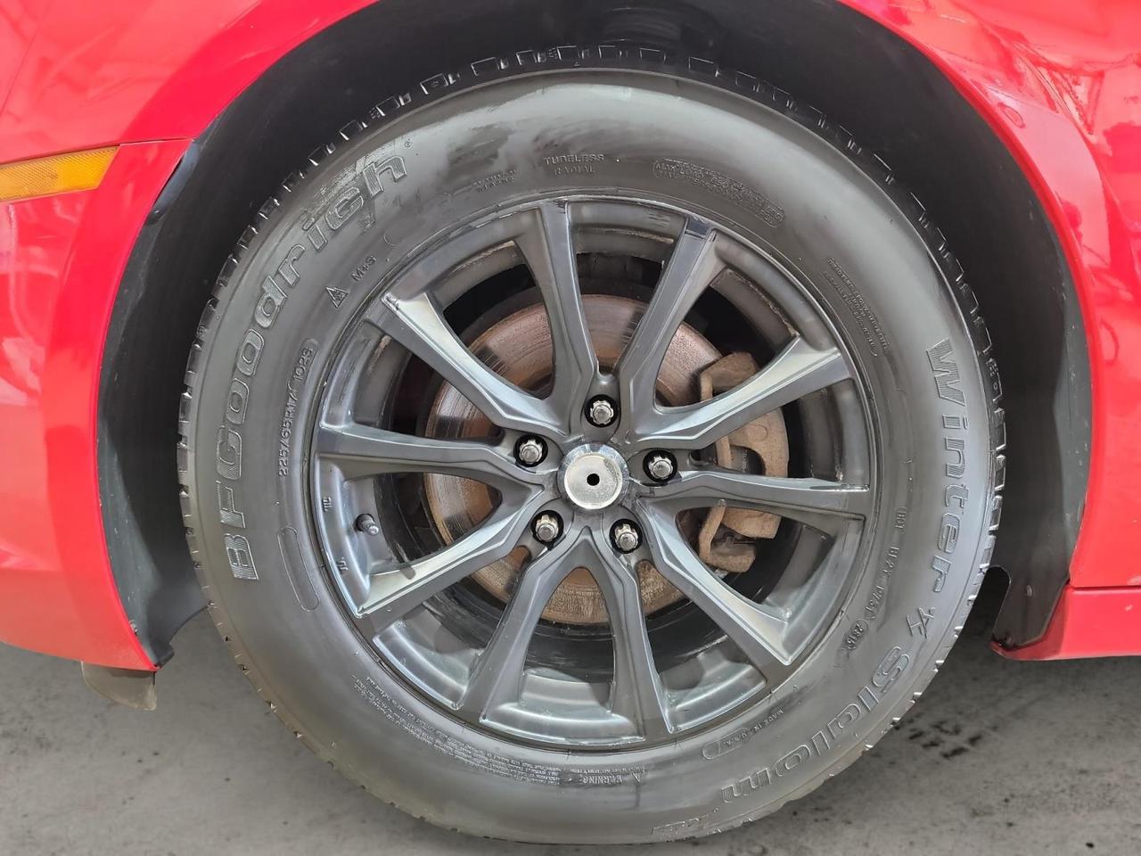 2015 Chevrolet Camaro LT 2LT 2dr Coupe Photo