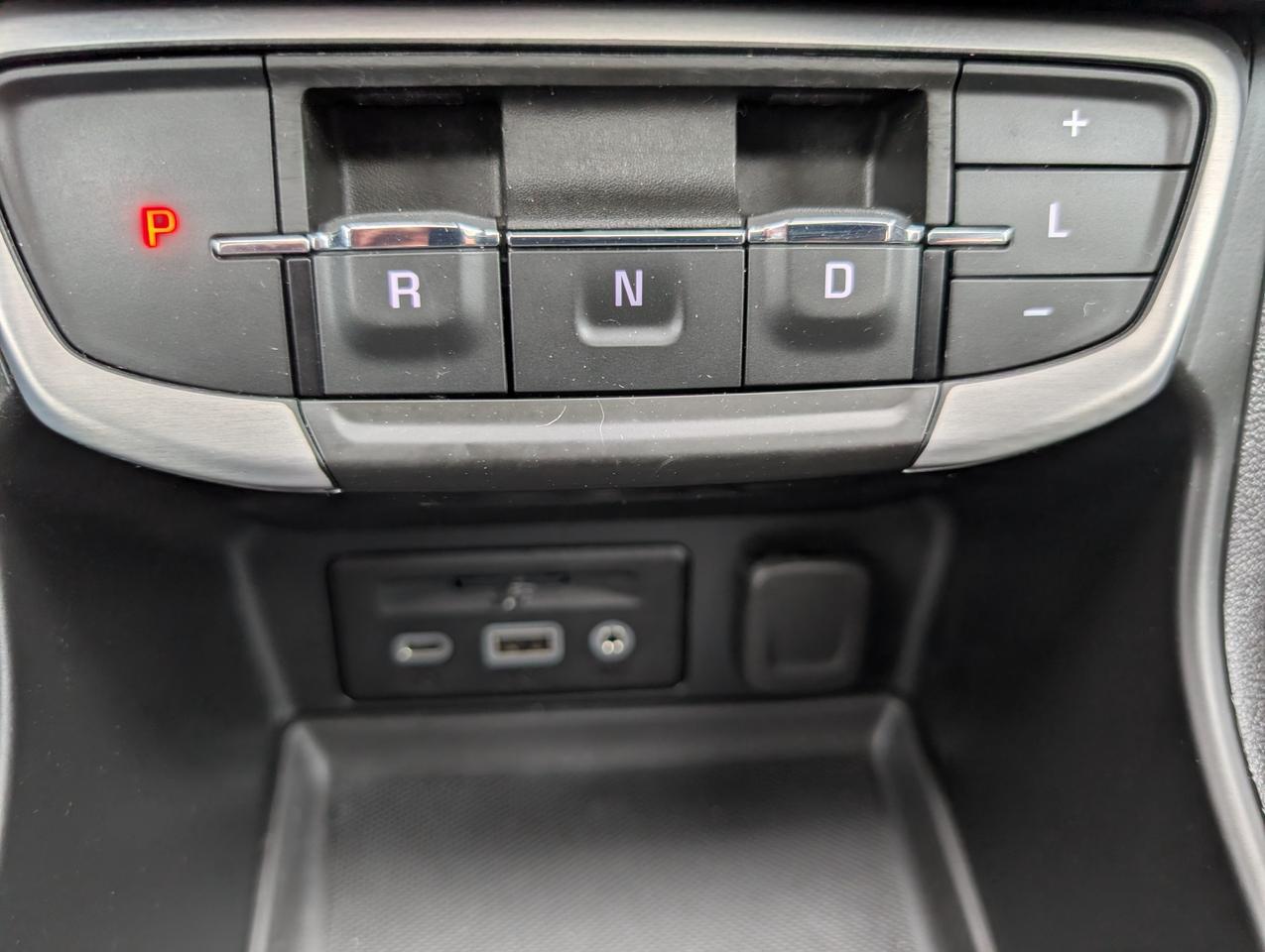 2022 GMC Terrain SLE All-wheel Drive Photo