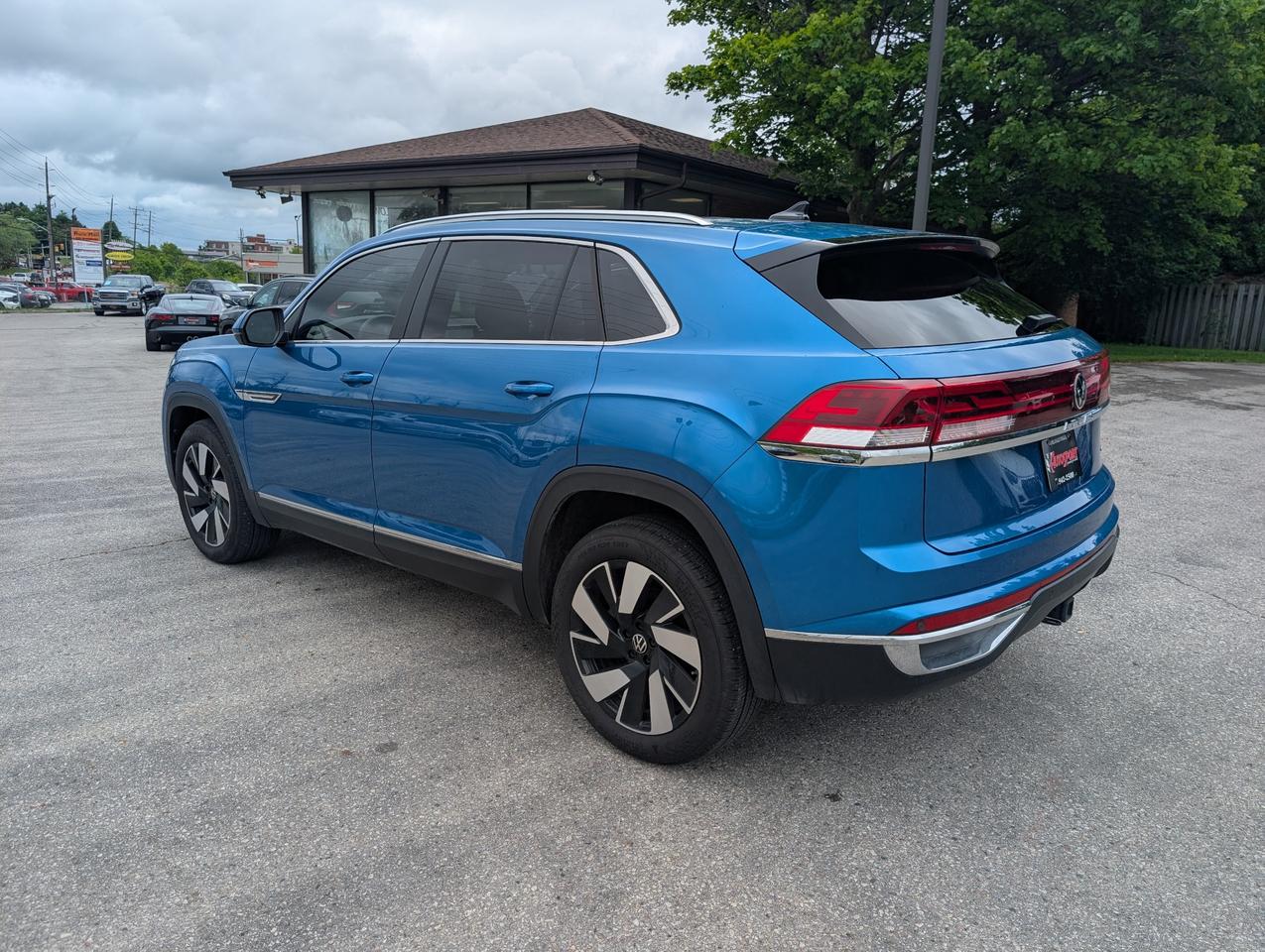 2024 Volkswagen Atlas Cross Sport 2.0 TSI Highline 4dr All-Wheel Drive 4MOTION Photo