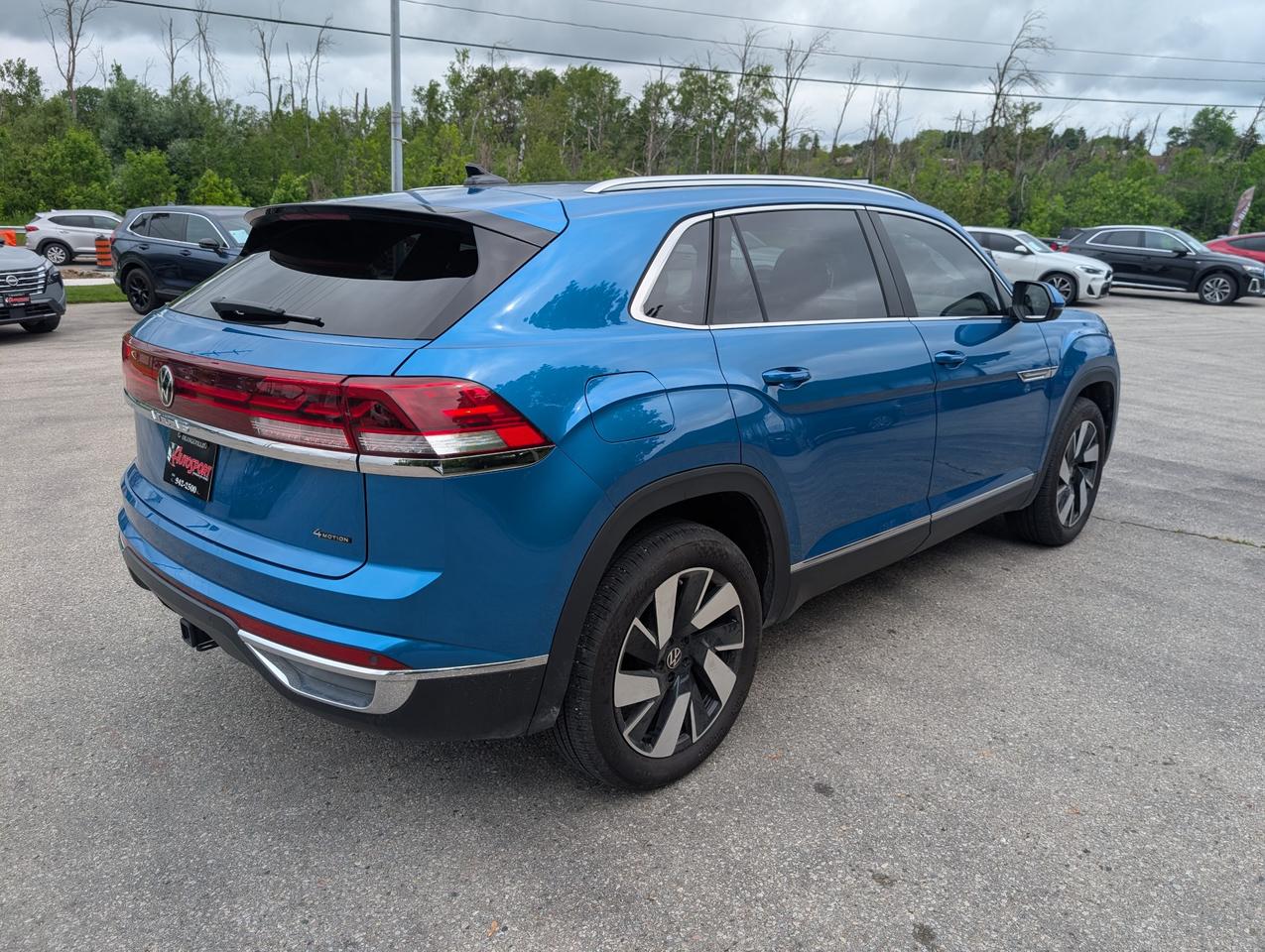2024 Volkswagen Atlas Cross Sport 2.0 TSI Highline 4dr All-Wheel Drive 4MOTION Photo4