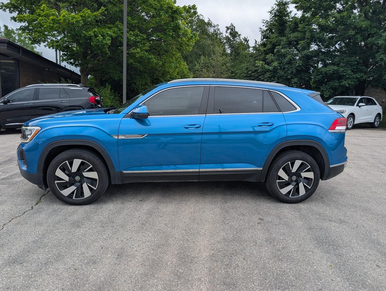 2024 Volkswagen Atlas Cross Sport 2.0 TSI Highline 4dr All-Wheel Drive 4MOTION Photo