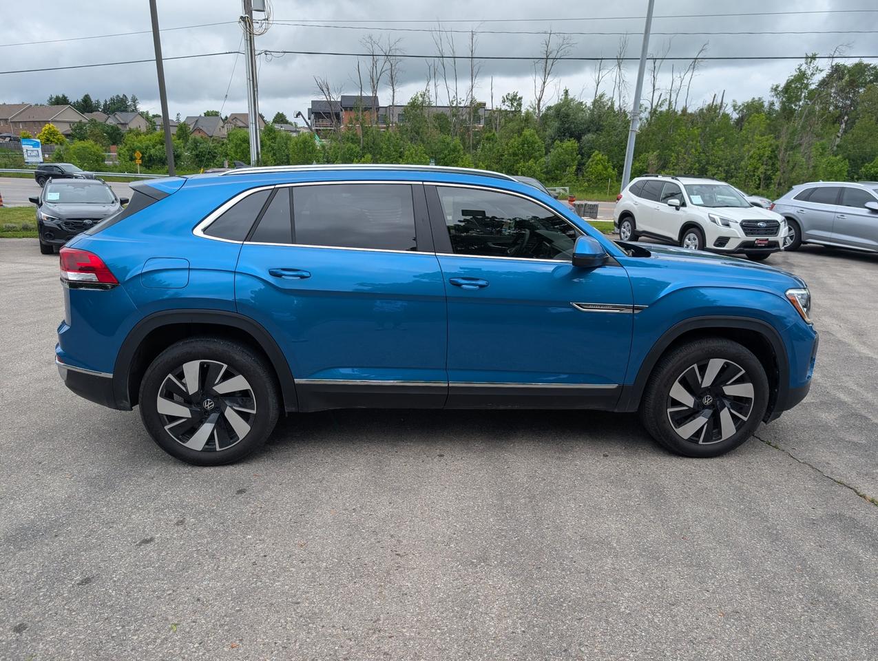 2024 Volkswagen Atlas Cross Sport 2.0 TSI Highline 4dr All-Wheel Drive 4MOTION Photo