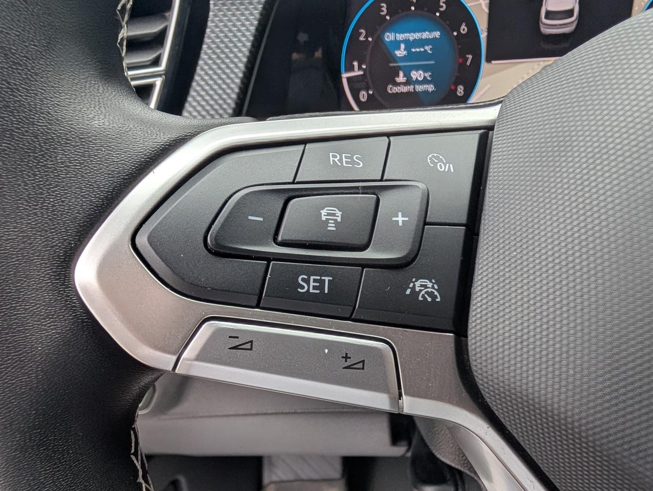 2024 Volkswagen Atlas Cross Sport 2.0 TSI Highline 4dr All-Wheel Drive 4MOTION Photo