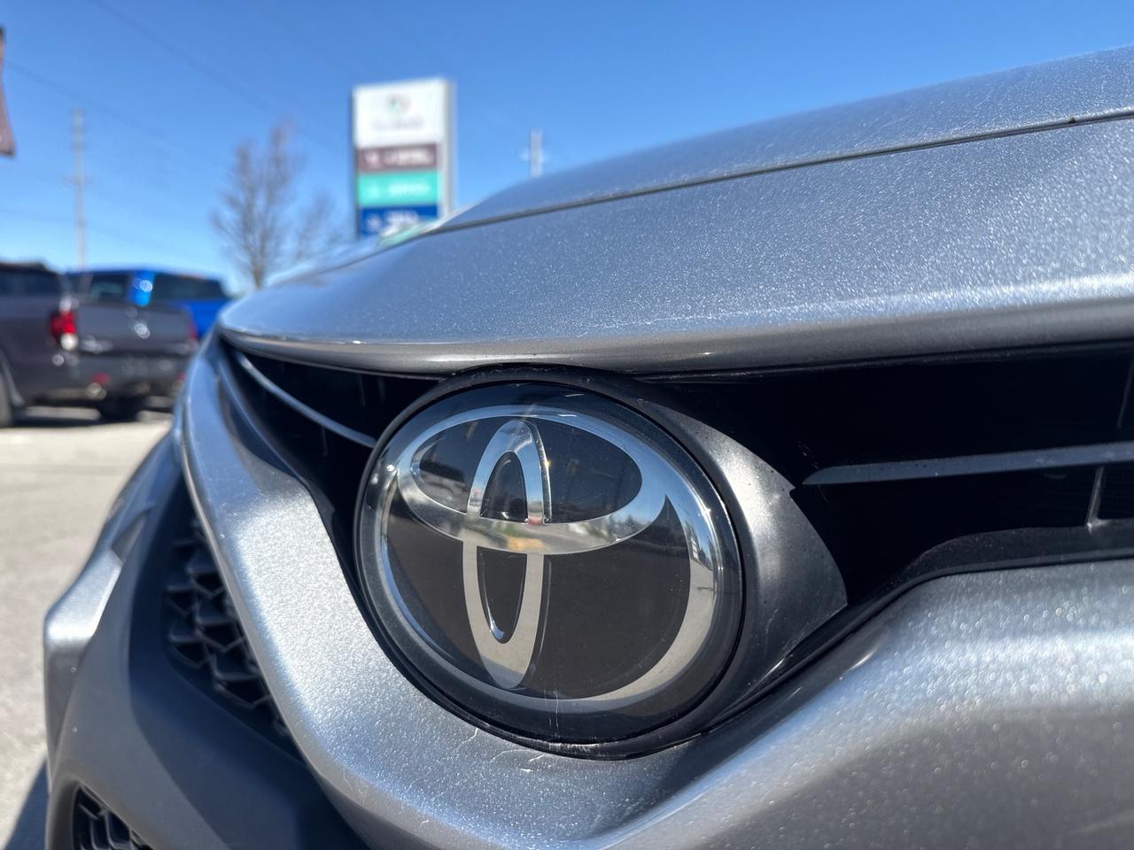 2019 Toyota Camry SE 4dr Sedan Photo