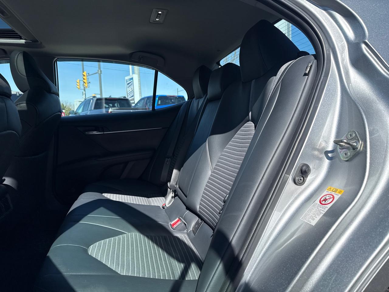 2019 Toyota Camry SE 4dr Sedan Photo