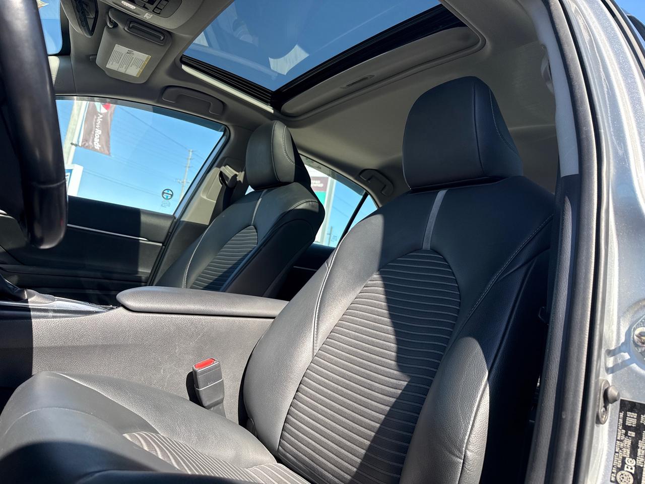 2019 Toyota Camry SE 4dr Sedan Photo