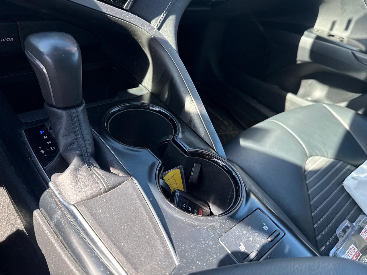2019 Toyota Camry SE 4dr Sedan Photo