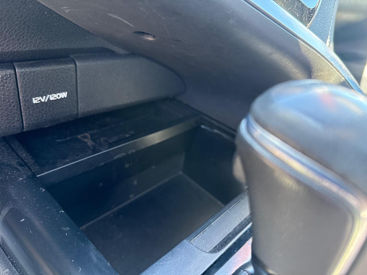 2019 Toyota Camry SE 4dr Sedan Photo