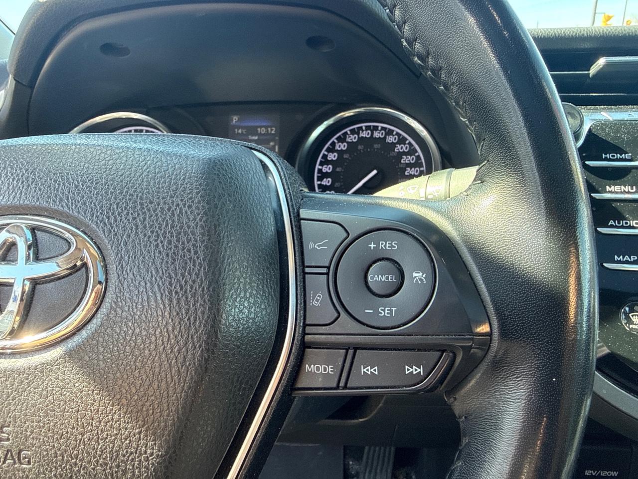 2019 Toyota Camry SE 4dr Sedan Photo