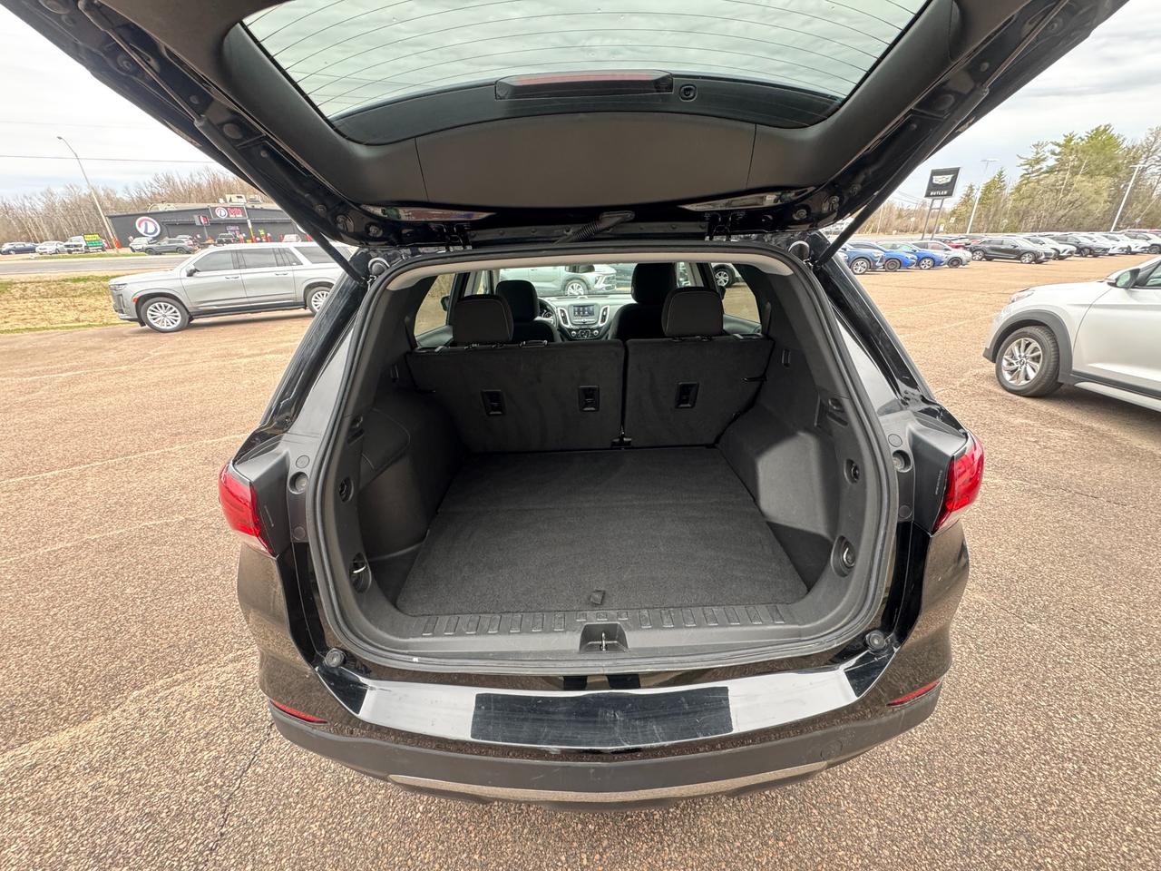 2022 Chevrolet Equinox LT w/1LT All-Wheel Drive Photo