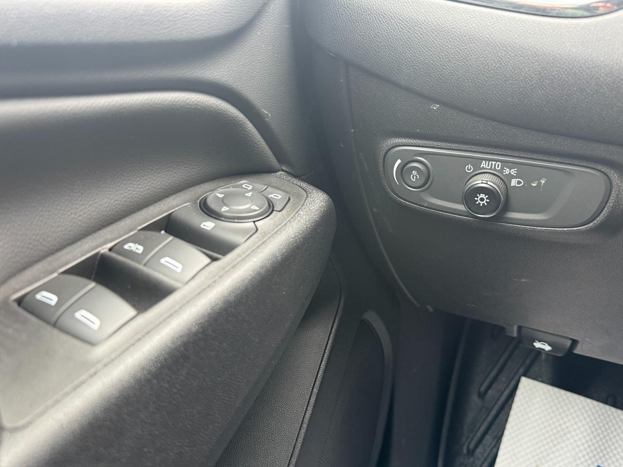 2022 Chevrolet Equinox LT w/1LT All-Wheel Drive Photo