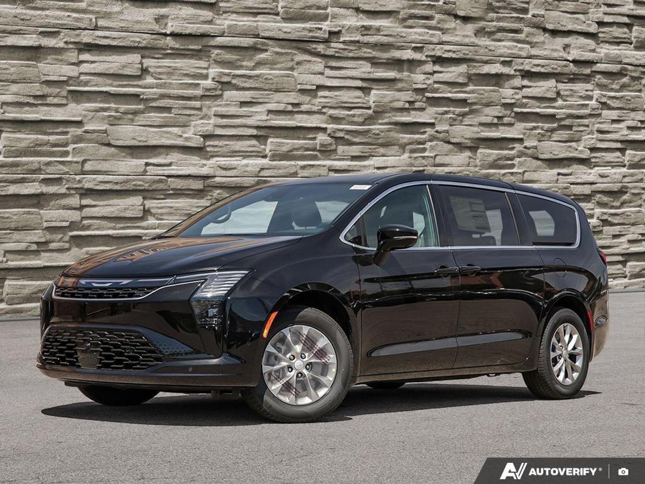 2027 Chrysler Pacifica Select All-Wheel Drive Passenger Van Photo0