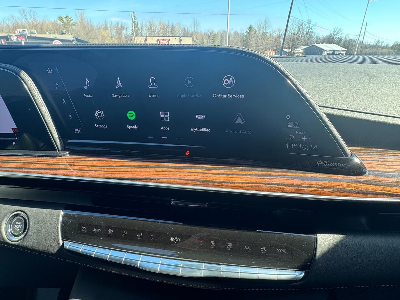 2024 Cadillac Escalade ESV Luxury 4dr All-Wheel Drive Photo