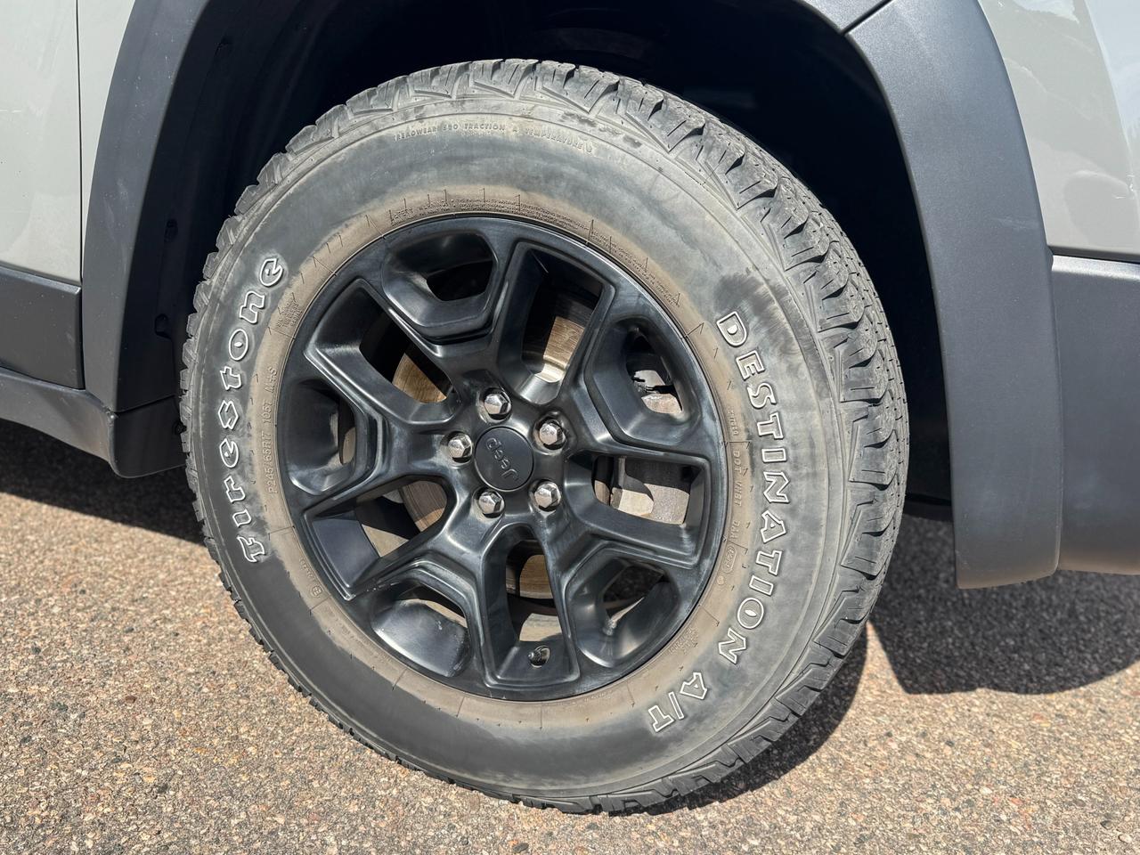 2019 Jeep Cherokee Trailhawk 4dr 4x4 Photo