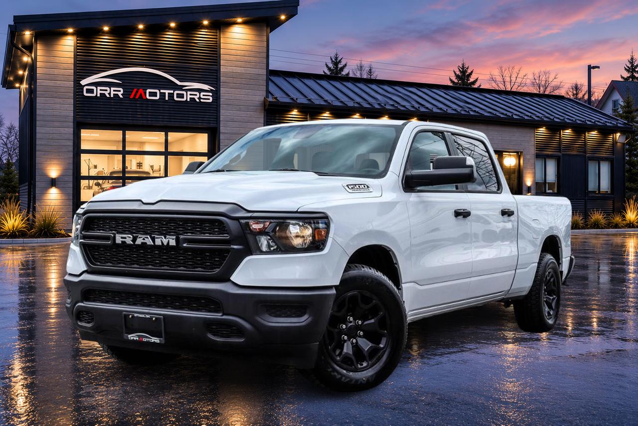 White 2024 RAM 1500 Pickup Truck Four-Wheel Drive 8-Speed Automatic
