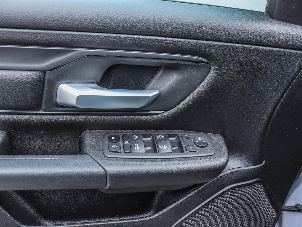 2024 RAM 1500 TRADESMAN Photo