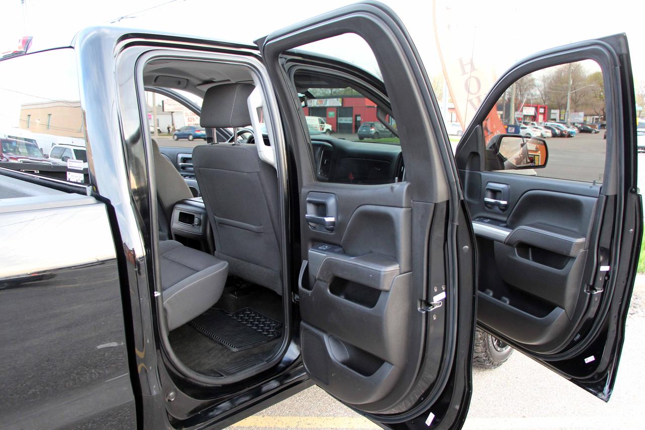 2018 Chevrolet Silverado 1500 LT Photo