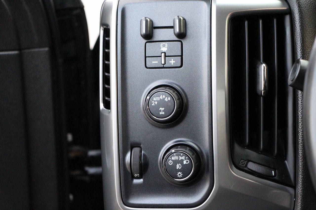 2018 Chevrolet Silverado 1500 LT Photo