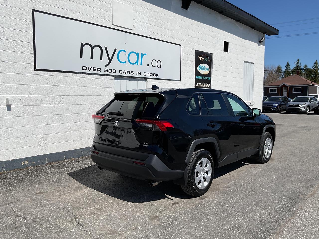 2024 Toyota RAV4 LE 4dr All-wheel Drive Photo