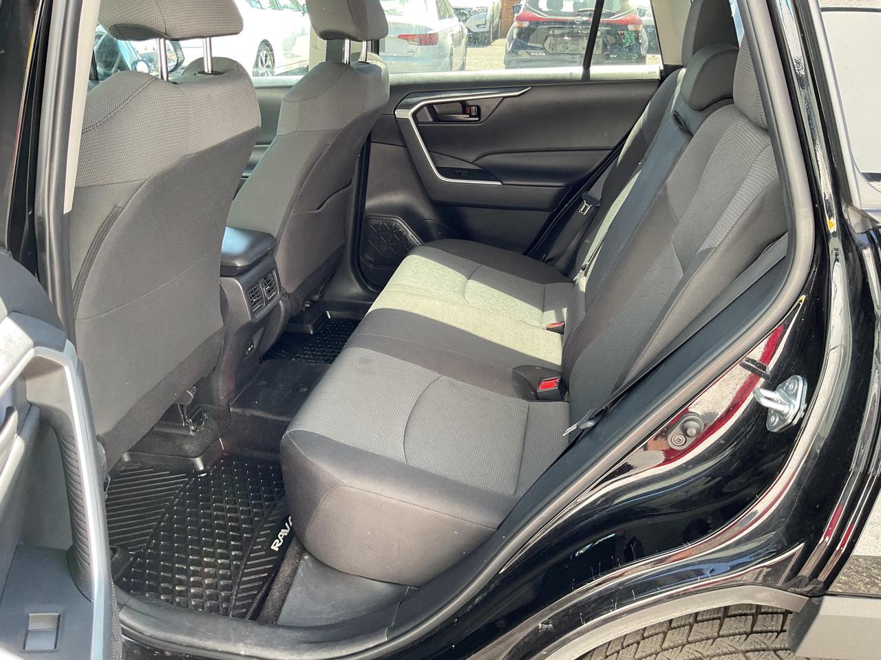 2024 Toyota RAV4 LE 4dr All-wheel Drive Photo