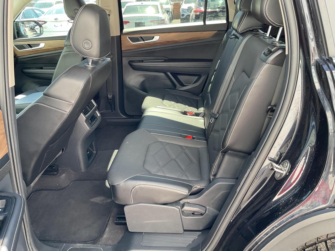 2024 Volkswagen Atlas 2.0 TSI Comfortline 4dr All-Wheel Drive 4MOTION Photo