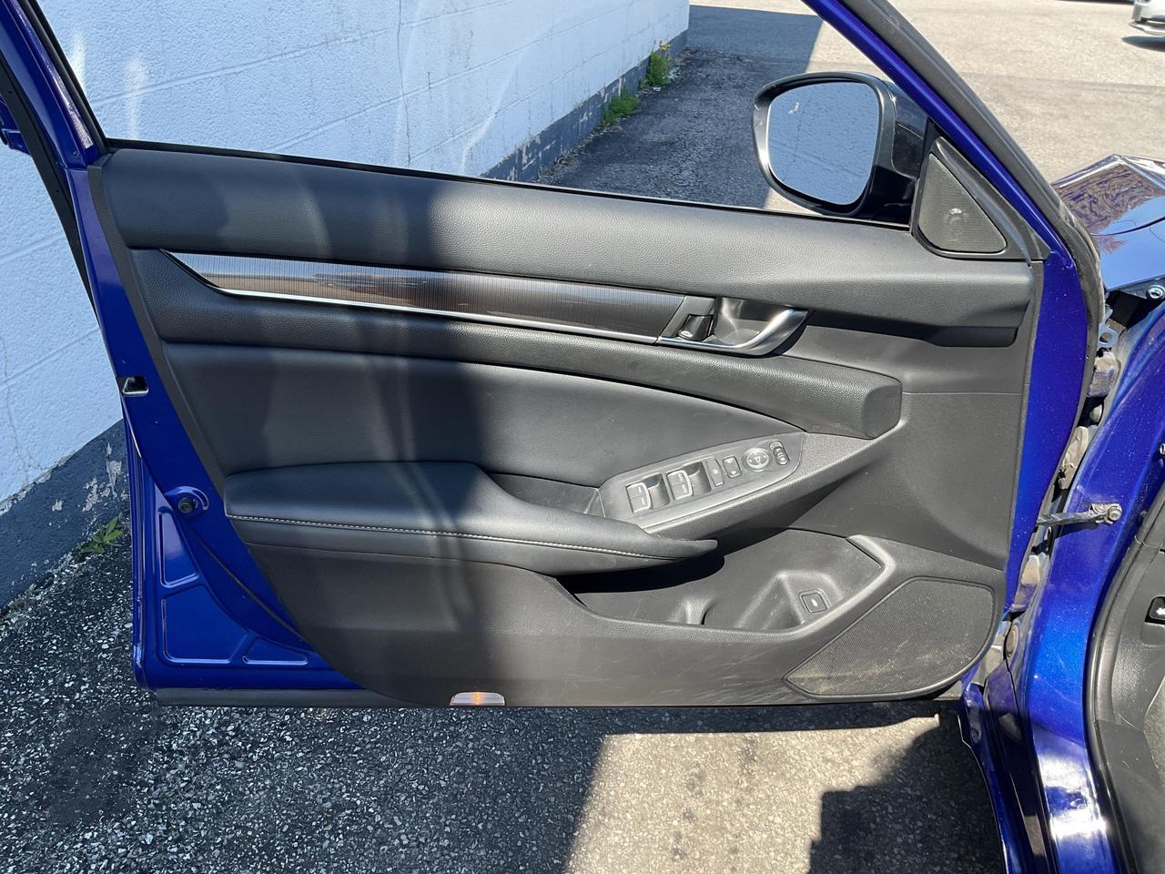 2022 Honda Accord Sport 2.0T 4dr Sedan Photo