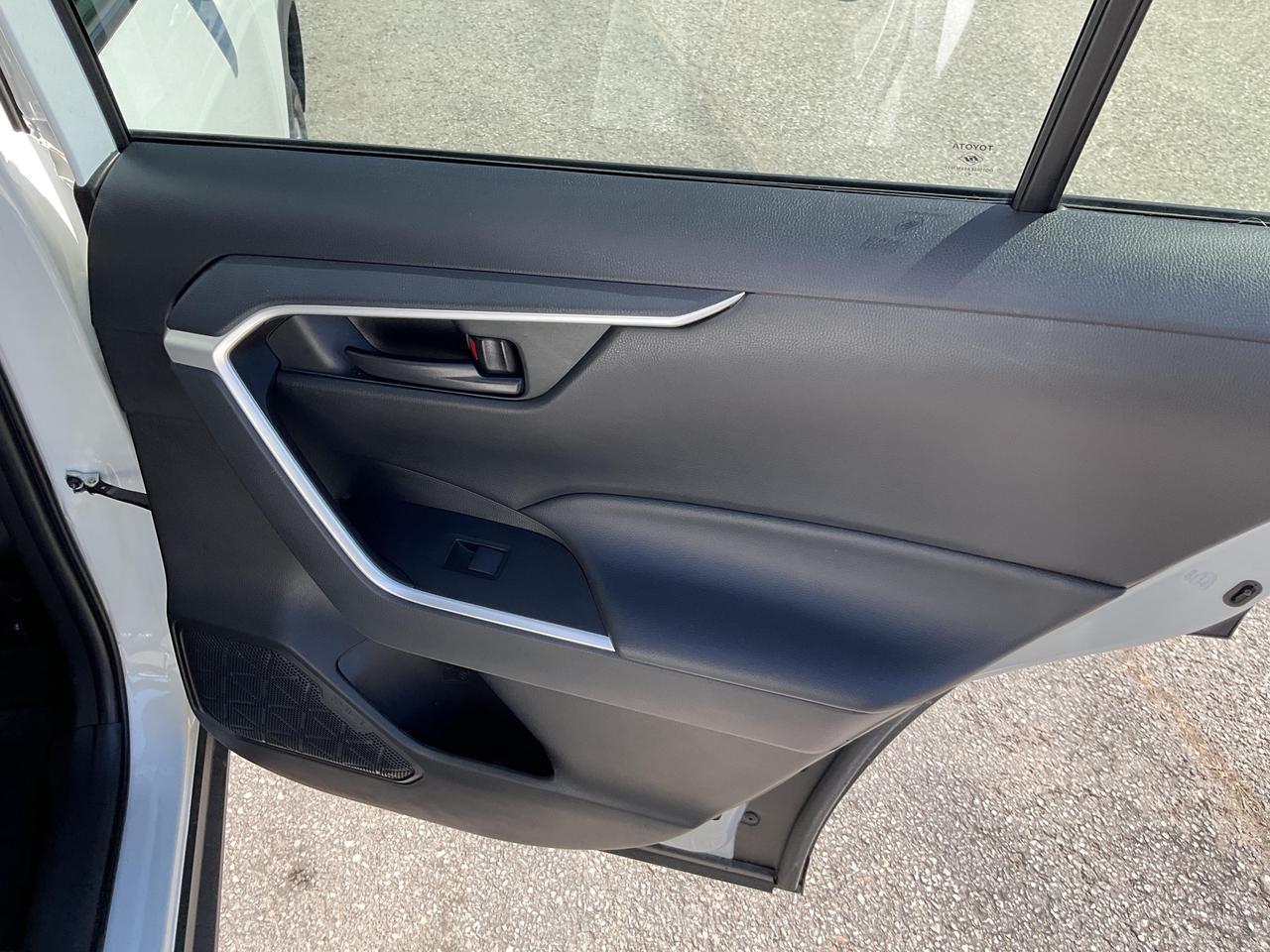 2024 Toyota RAV4 LE 4dr All-wheel Drive Photo