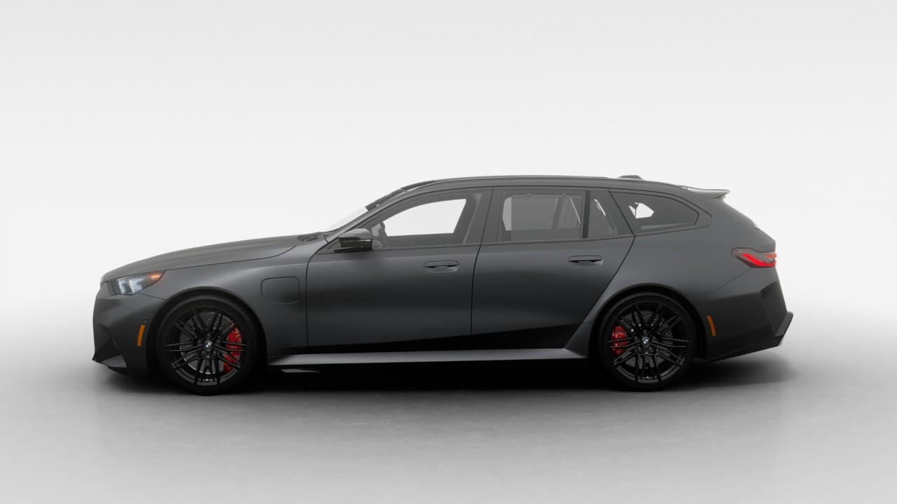 2027 BMW M5 Base 4dr All-Wheel Drive Touring Photo